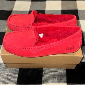 UGG Vibrant Red Suede Ansley Loafers Women’s Size 10